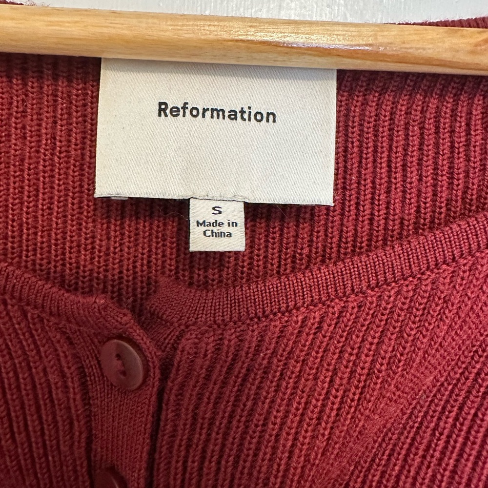 Meadow merino cardigan sz small Chianti red - Picture 3 of 9